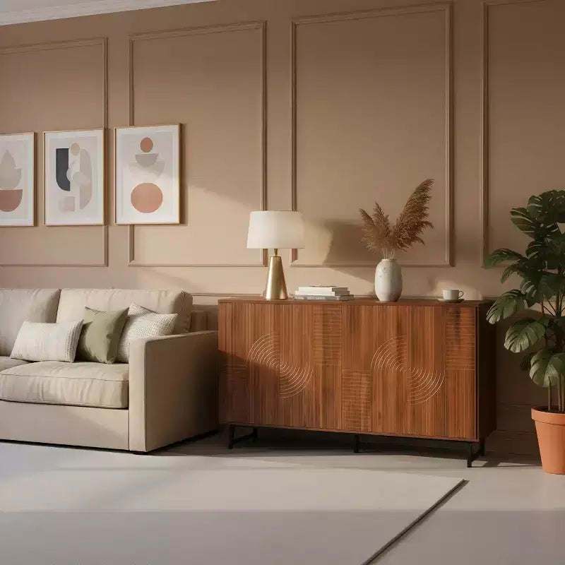 Buffet en noyer premium du milieu du siècle avec portes sculptées géométriques